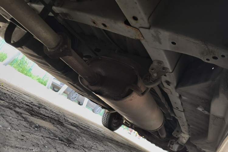 Used Jinbei Express 2017 2.0L Comfort Version V19 Chassis Rear Right