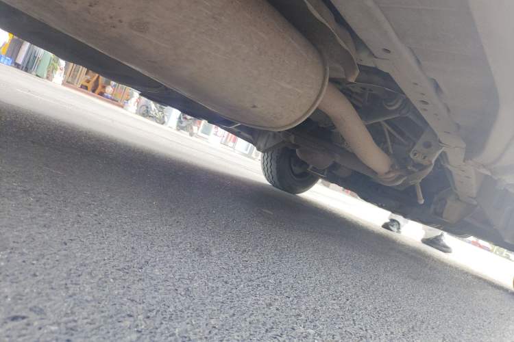 Used Jinbei Express 2017 2.0L Classic Version V19 Chassis Rear Right