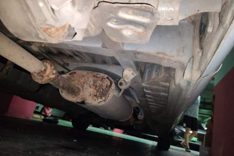 Used Jinbei Express 2017 2.0L Comfort Version V19 Chassis Rear Right