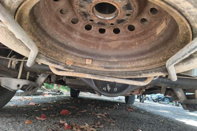 Used Jinbei Express 2017 2.0L Standard Version V19 Chassis Rear