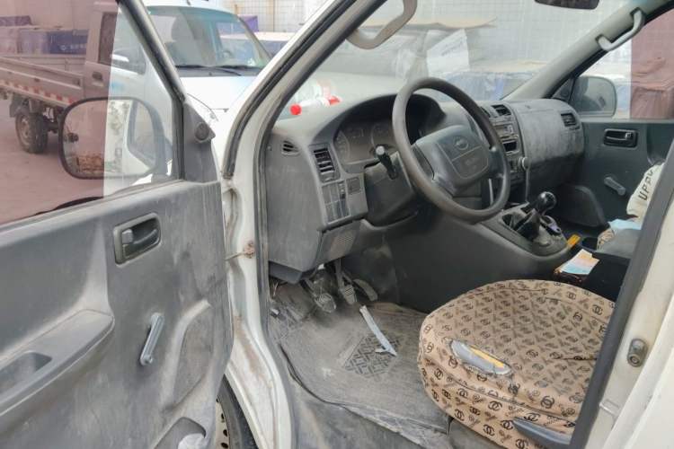 Used Jinbei Express 2017 2.0L Standard Version V19 Driver Seat