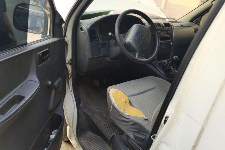 Used Jinbei Express 2017 2.0L Standard Version V19 Driver Seat