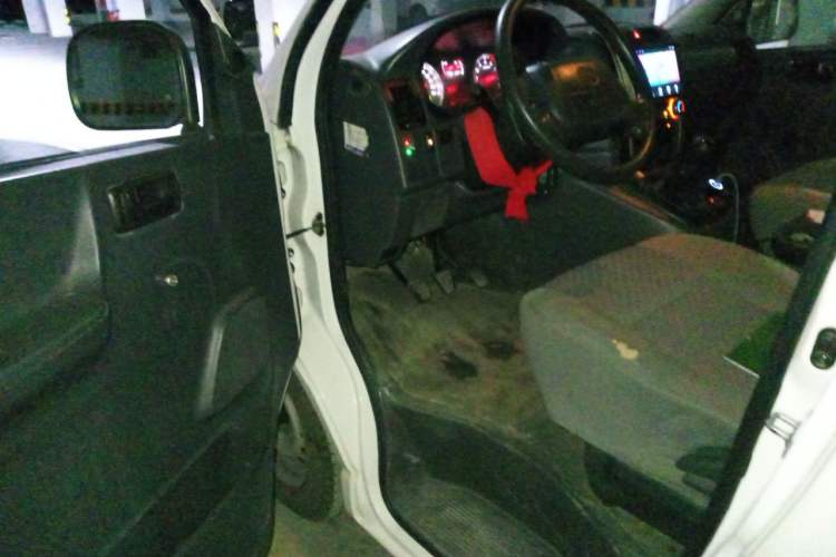 Used Jinbei Express 2017 2.0L Standard Version V19 Driver Seat