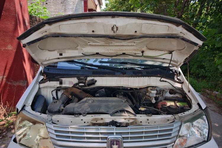 Used Jinbei Express 2017 2.0L Standard Version V19 Engine Bay
