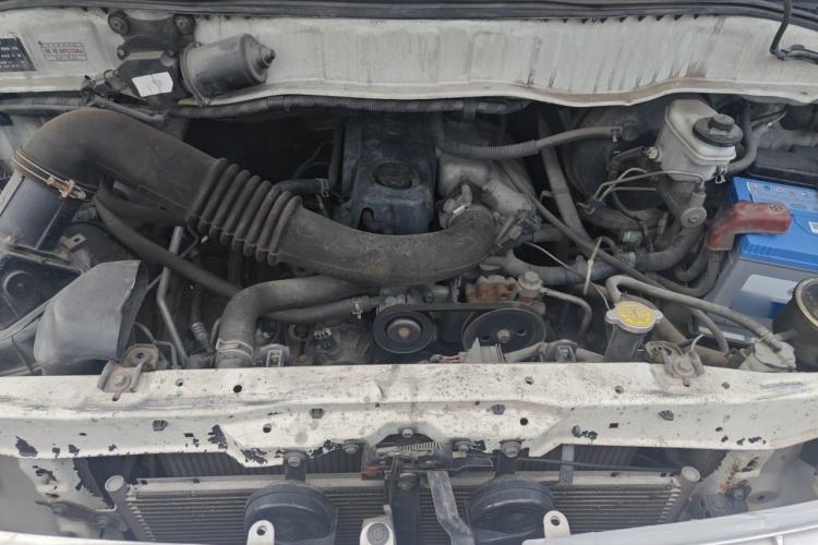 Used Jinbei Express 2017 2.0L Standard Version V19 Engine Bay