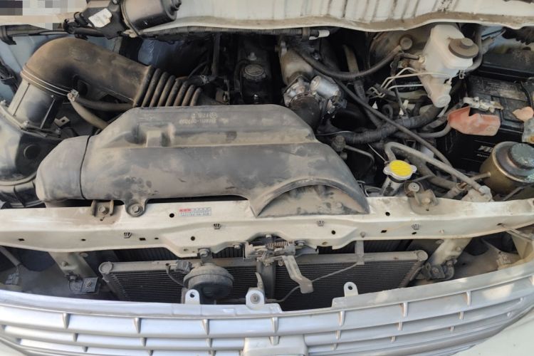 Used Jinbei Express 2017 2.0L Standard Version V19 Engine Bay