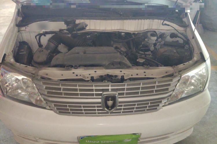 Used Jinbei Express 2017 2.0L Standard Version V19 Engine Bay