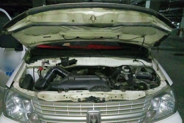 Used Jinbei Express 2017 2.0L Standard Version V19 Engine Bay