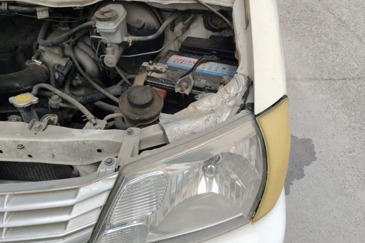 Used Jinbei Express 2017 2.0L Standard Version V19 Engine Bay Left