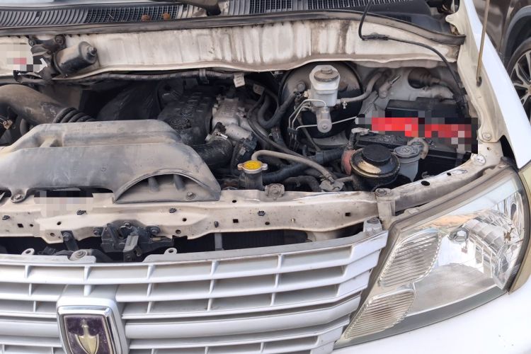 Used Jinbei Express 2017 2.0L Standard Version V19 Engine Bay Left