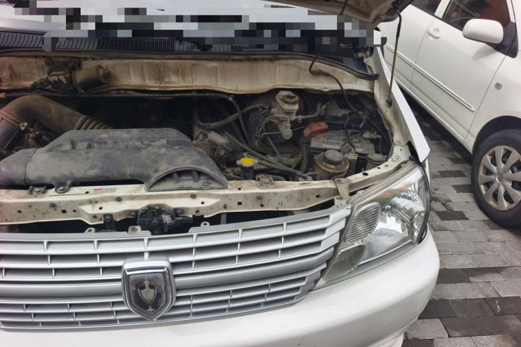 Used Jinbei Express 2017 2.0L Standard Version V19 Engine Bay Left