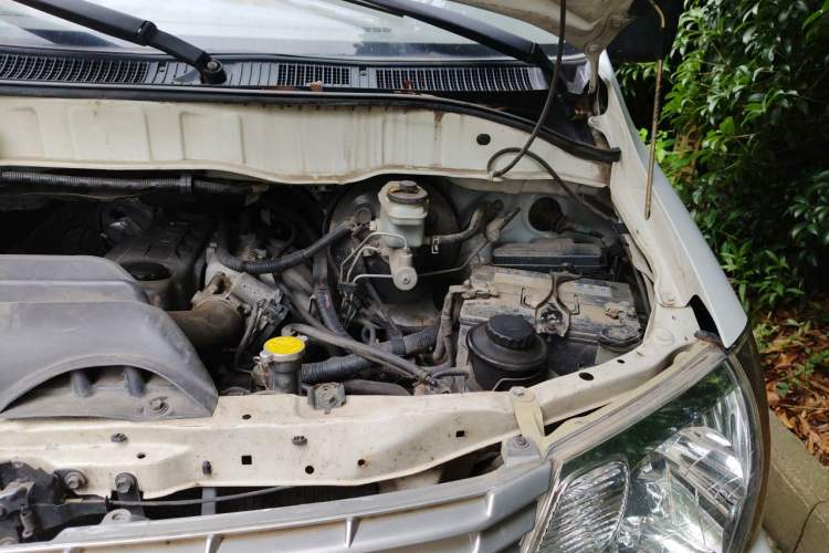 Used Jinbei Express 2017 2.0L Classic Version V19 Engine Bay Left