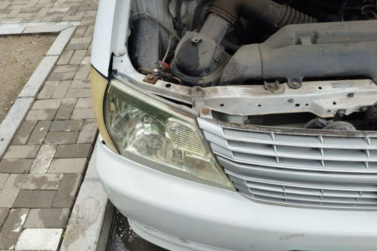 Used Jinbei Express 2017 2.0L Standard Version V19 Engine Bay Right