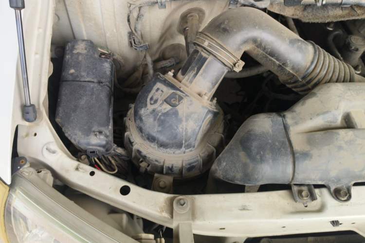 Used Jinbei Express 2017 2.0L Standard Version V19 Engine Bay Right