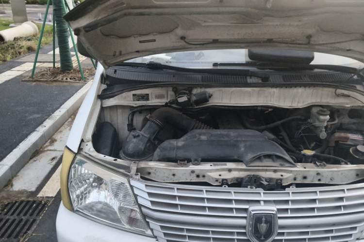 Used Jinbei Express 2017 2.0L Standard Version V19 Engine Bay Right