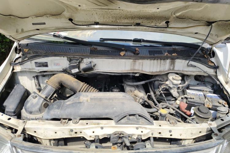Used Jinbei Express 2017 2.0L Standard Version V19 Engine Bay