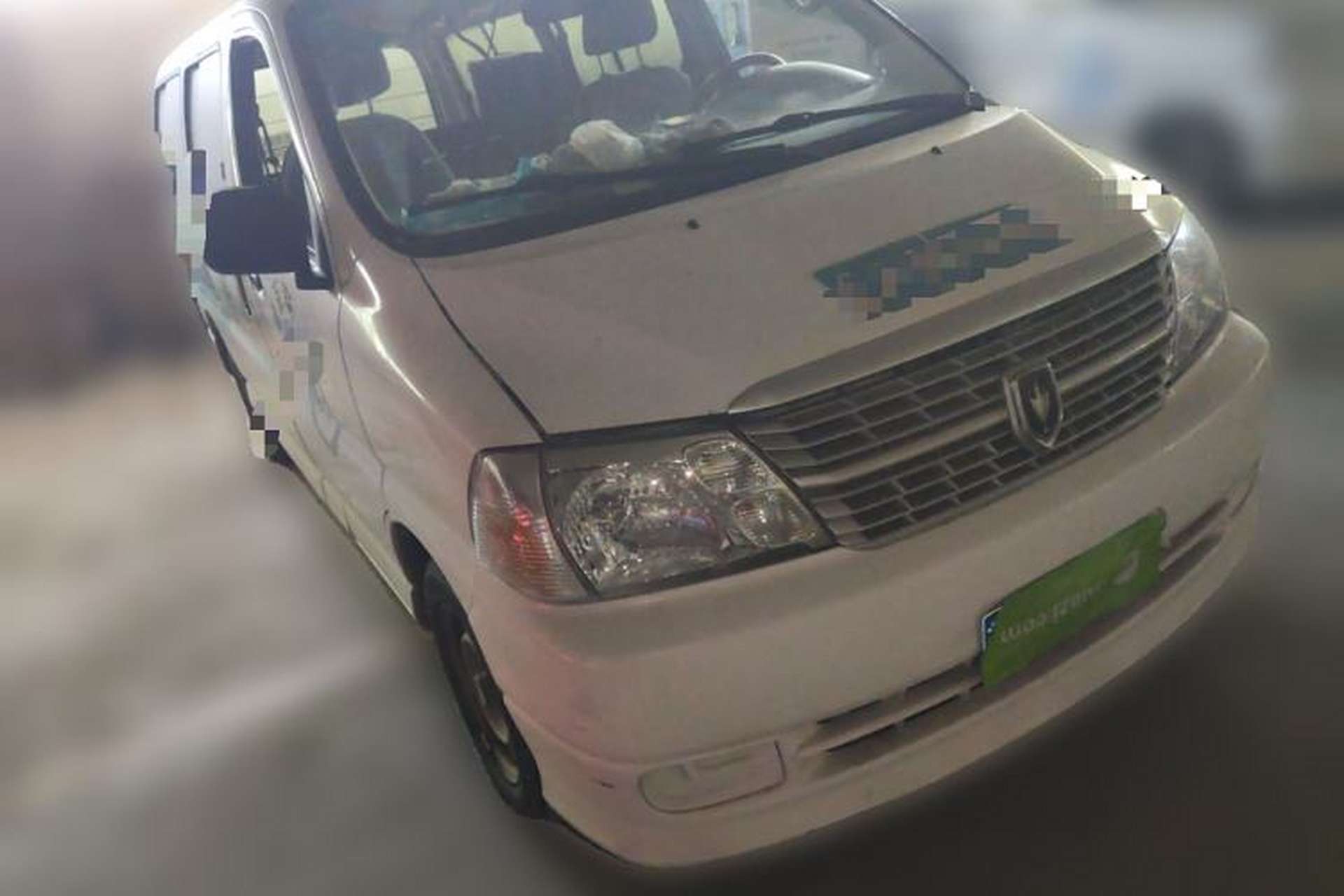 Used Jinbei Express 2017 2.0L Standard Version V19 Exterior 2