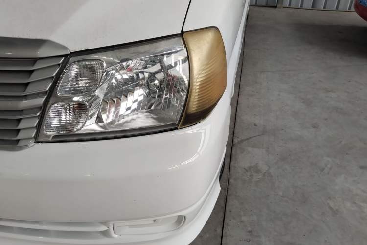 Used Jinbei Express 2017 2.0L Standard Version V19 Exterior 5