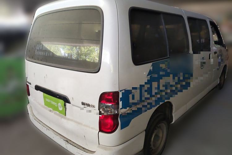 Used Jinbei Express 2017 2.0L Standard Version V19 Exterior 5
