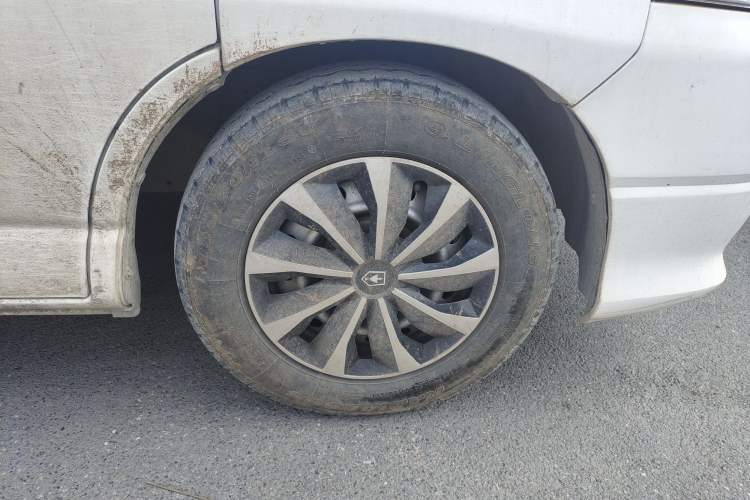 Used Jinbei Express 2017 2.0L Classic Version V19 Exterior 7