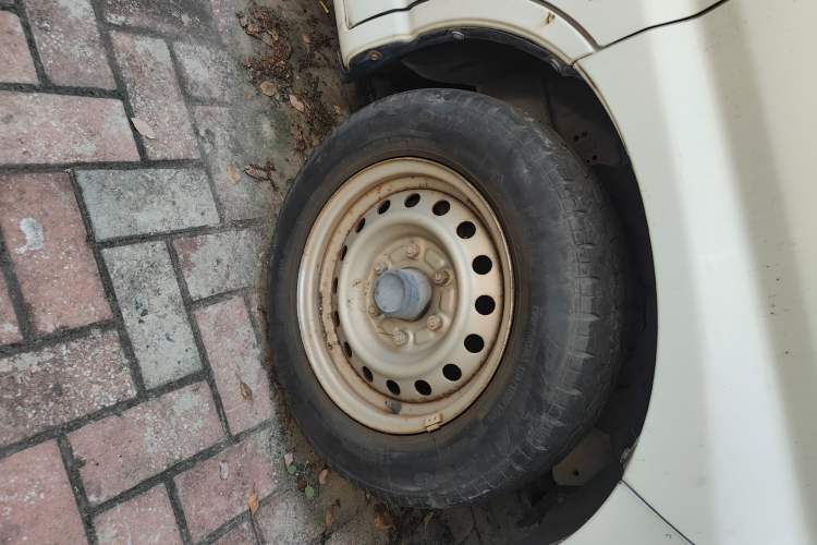 Used Jinbei Express 2017 2.0L Standard Version V19 Exterior 7