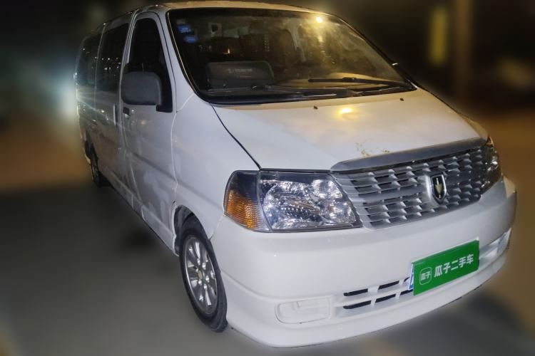 Used Jinbei Express 2017 2.0L Classic Version V19 Front Right 45 Deg