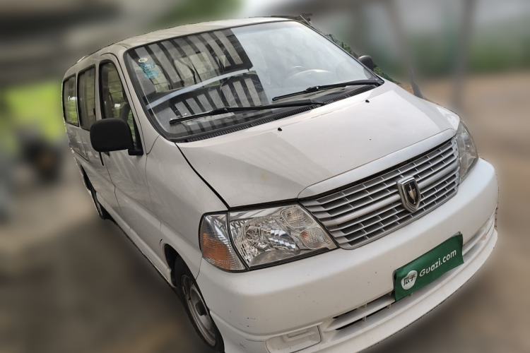 Used Jinbei Express 2017 2.0L Comfort Version V19 Front Right 45 Deg