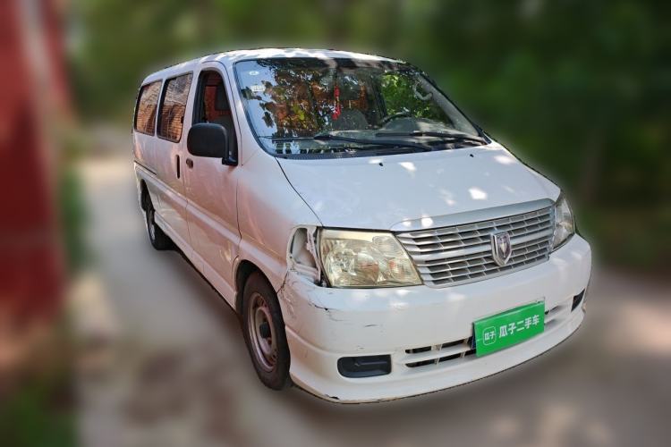 Used Jinbei Express 2017 2.0L Standard Version V19 Front Right 45 Deg
