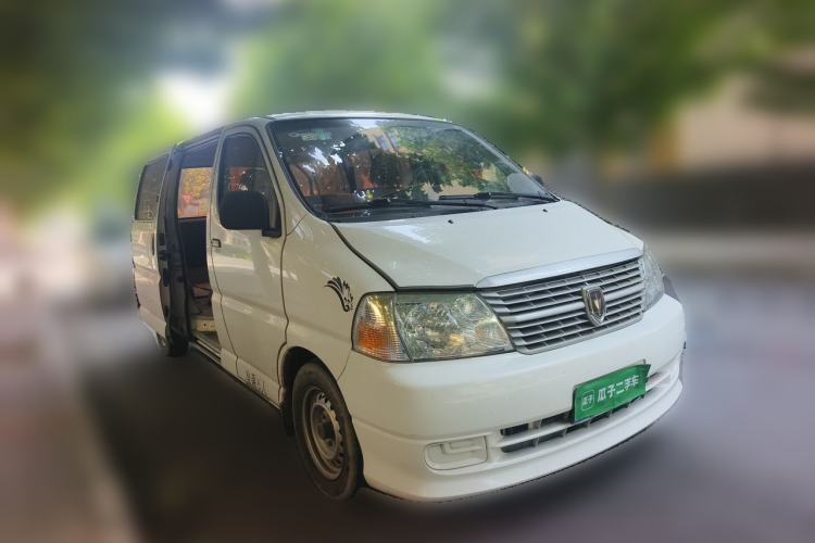 Used Jinbei Express 2017 2.0L Standard Version V19 Front Right 45 Deg