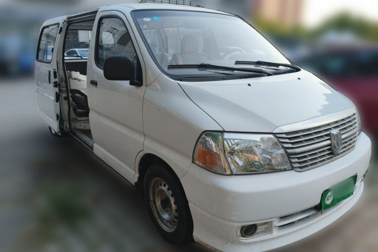 Used Jinbei Express 2017 2.0L Comfort Version V19 Front Right 45 Deg