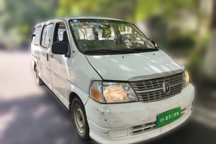 Used Jinbei Express 2017 2.0L Standard Version V19 Front Right 45 Deg