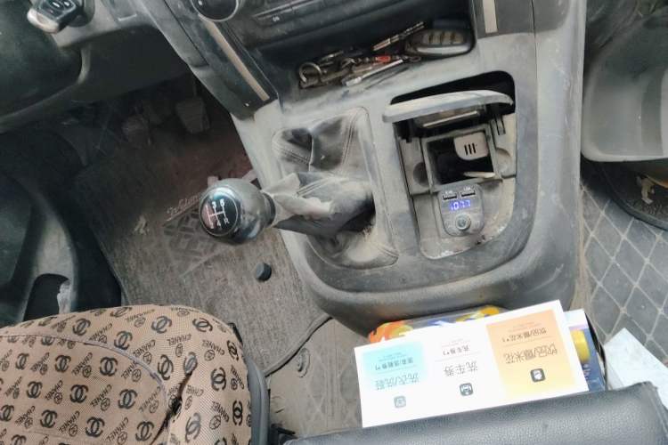 Used Jinbei Express 2017 2.0L Standard Version V19 Gear Lever