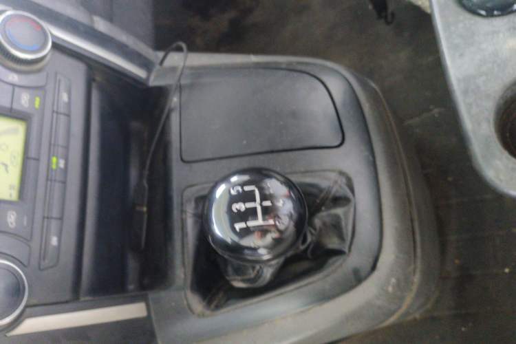 Used Jinbei Express 2017 2.0L Standard Version V19 Gear Lever