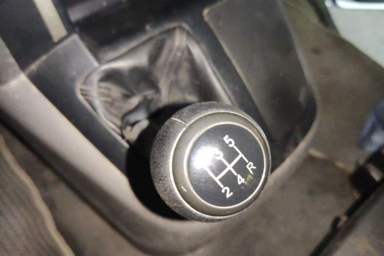 Used Jinbei Express 2017 2.0L Standard Version V19 Gear Lever