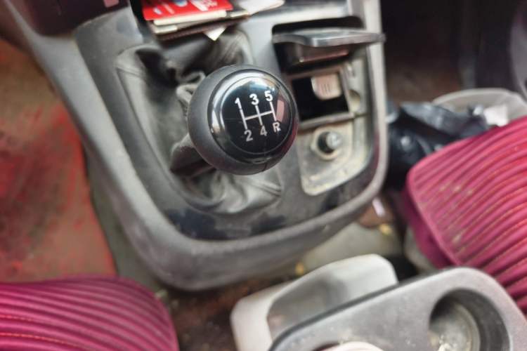Used Jinbei Express 2017 2.0L Standard Version V19 Gear Lever