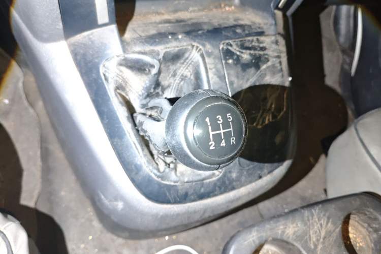 Used Jinbei Express 2017 2.0L Standard Version V19 Gear Lever