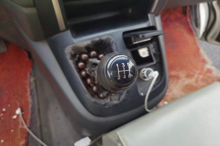 Used Jinbei Express 2017 2.0L Standard Version V19 Gear Lever