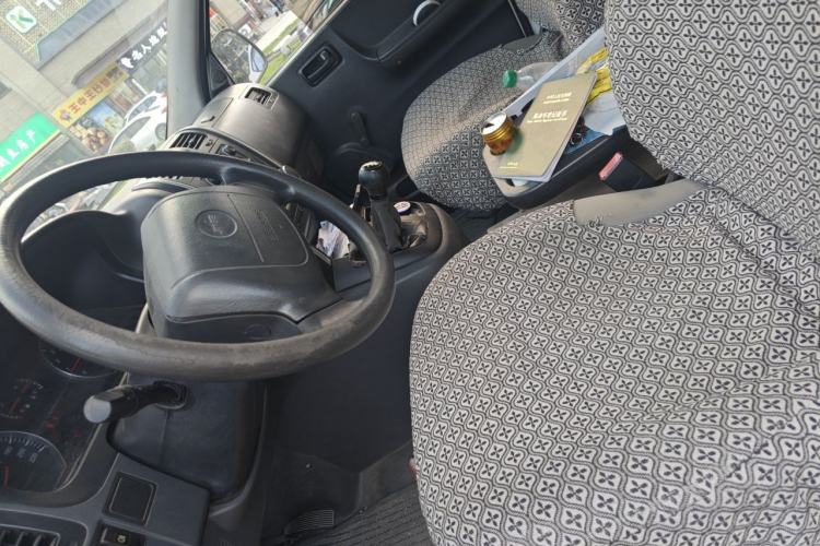 Used Jinbei Express 2017 2.0L Standard Version V19 Left Front Seat