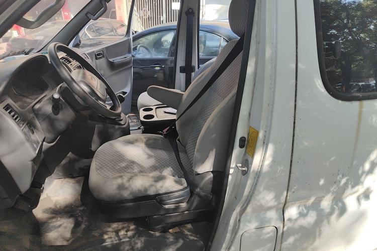 Used Jinbei Express 2017 2.0L Standard Version V19 Left Front Seat