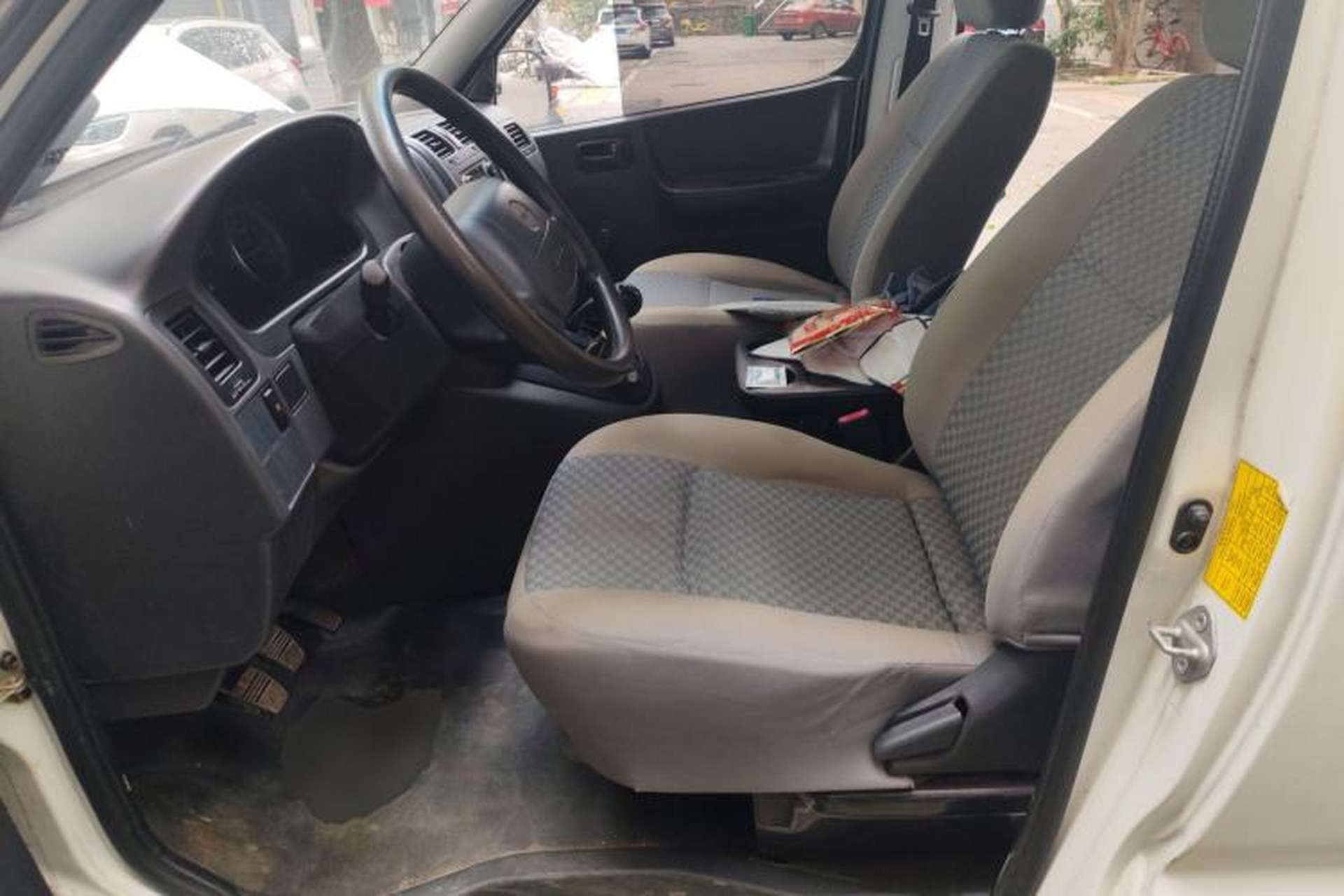 Used Jinbei Express 2017 2.0L Standard Version V19 Left Front Seat