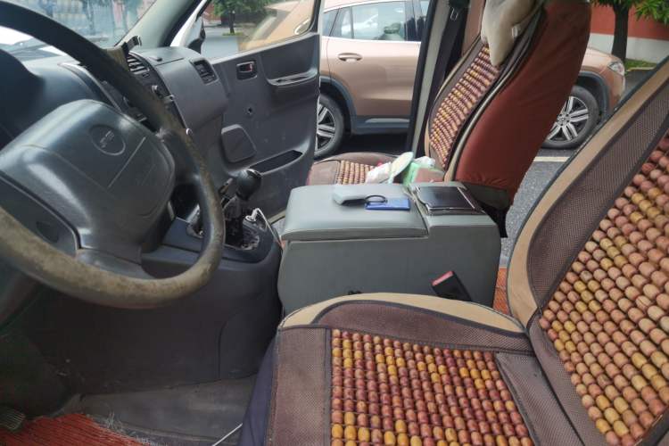 Used Jinbei Express 2017 2.0L Standard Version V19 Left Front Seat