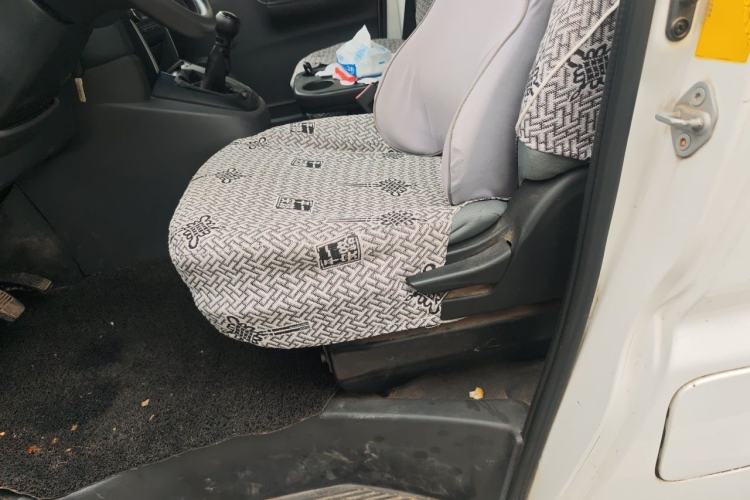 Used Jinbei Express 2017 2.0L Standard Version V19 Left Front Seat