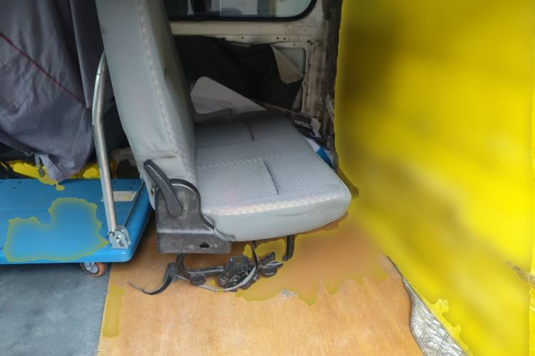 Used Jinbei Express 2017 2.0L Comfort Version V19 Left Rear Seat