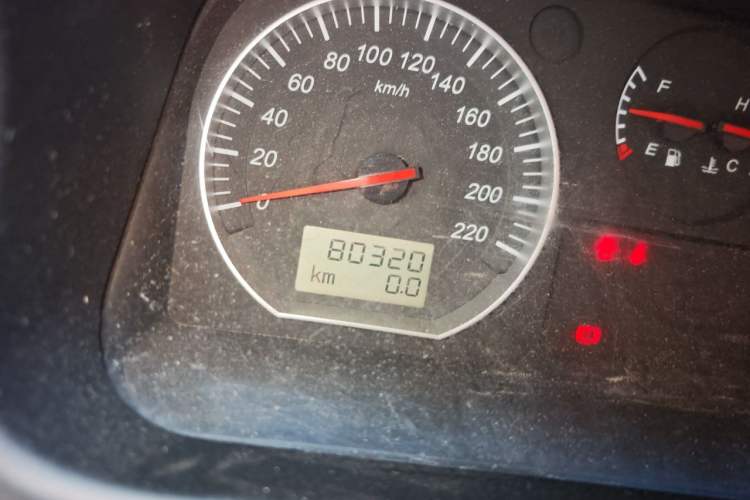 Used Jinbei Express 2017 2.0L Standard Version V19 Odometer Close Up