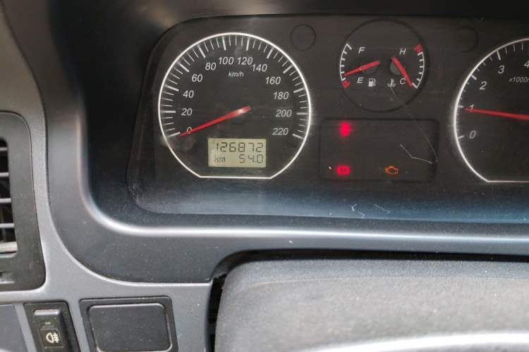 Used Jinbei Express 2017 2.0L Classic Version V19 Odometer Close Up