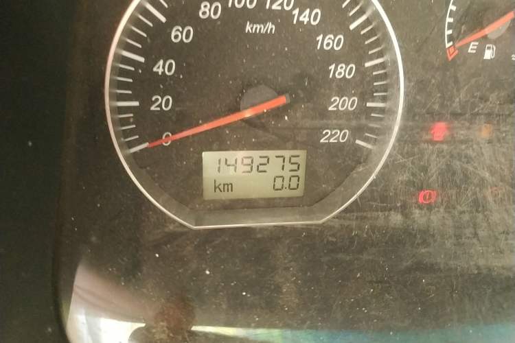 Used Jinbei Express 2017 2.0L Standard Version V19 Odometer Close Up