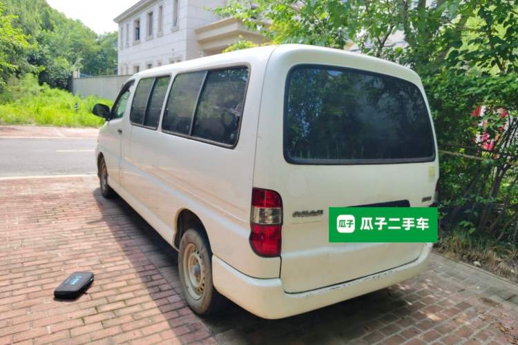 Used Jinbei Express 2017 2.0L Standard Version V19 Rear Left 45 Deg