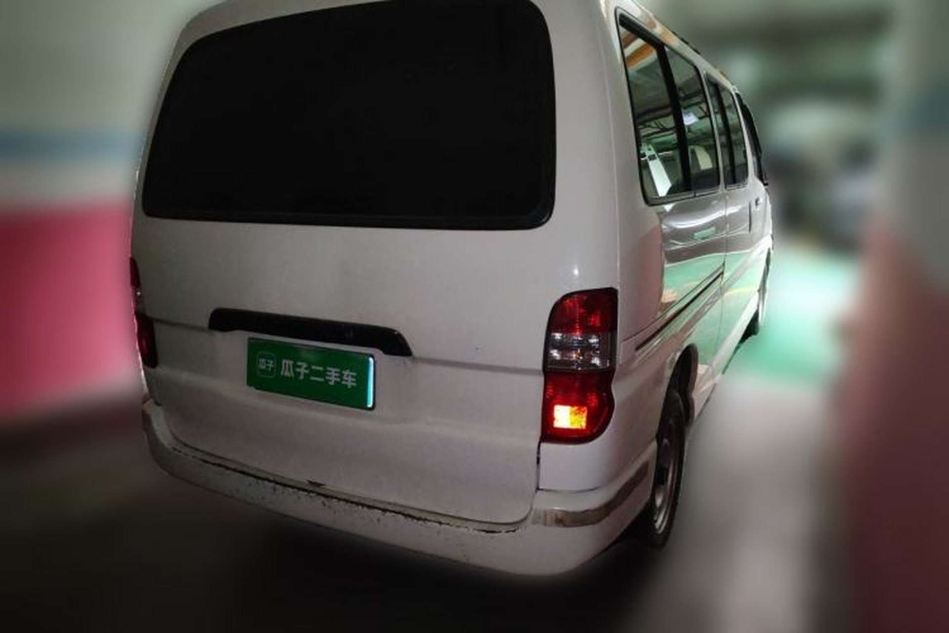 Used Jinbei Express 2017 2.0L Comfort Version V19 Rear Right 45 Deg