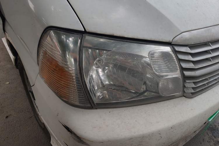 Used Jinbei Express 2017 2.0L Standard Version V19 Right Front Headlight