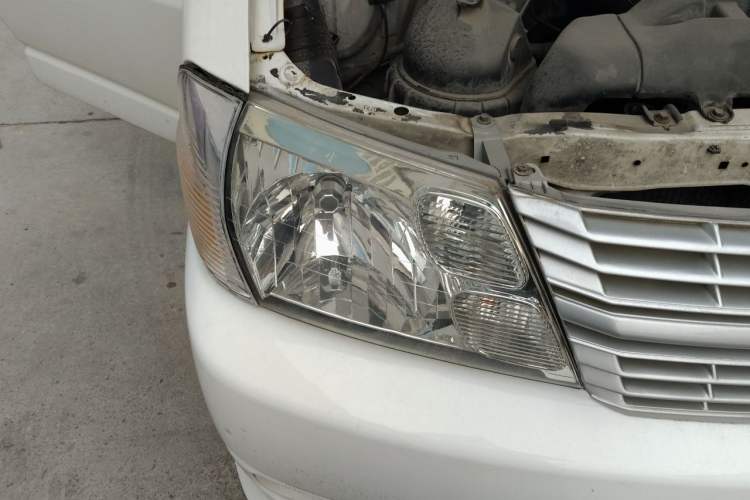 Used Jinbei Express 2017 2.0L Standard Version V19 Right Front Headlight